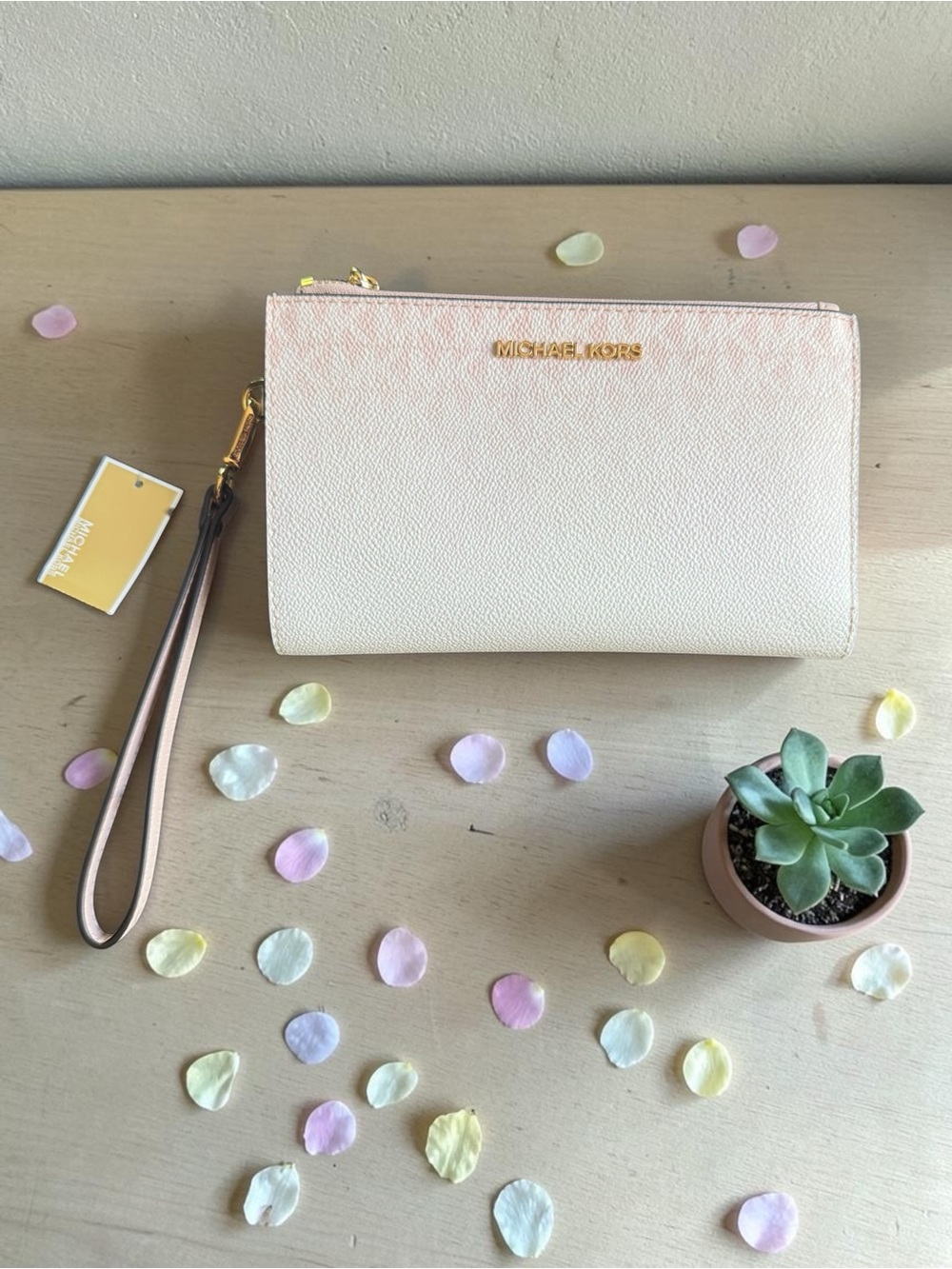 Michael Kors Jet Set Travel Double Zip Wristlet Wallet in pale Pink NWT